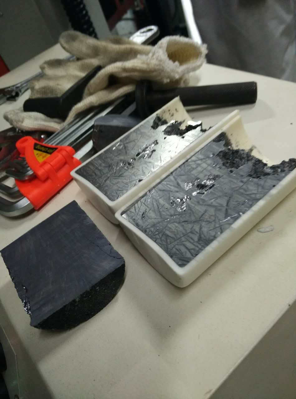 陶瓷坩堝切割效果


