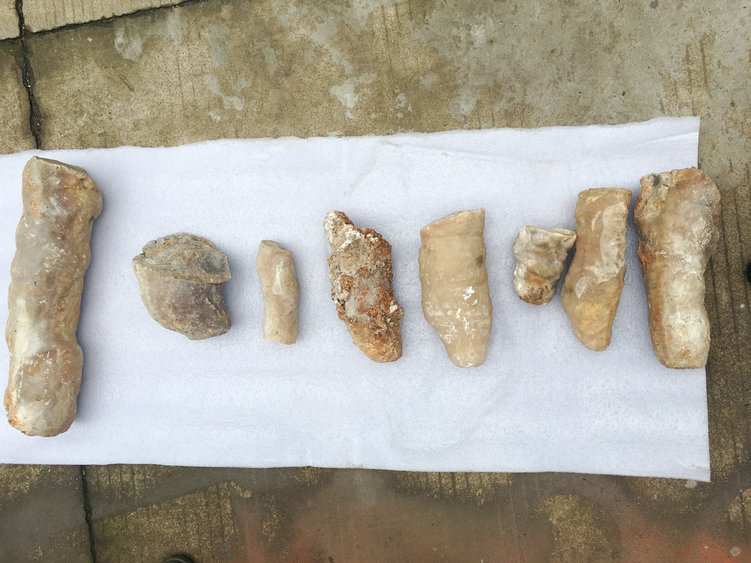 天然巖石方解石：石筍